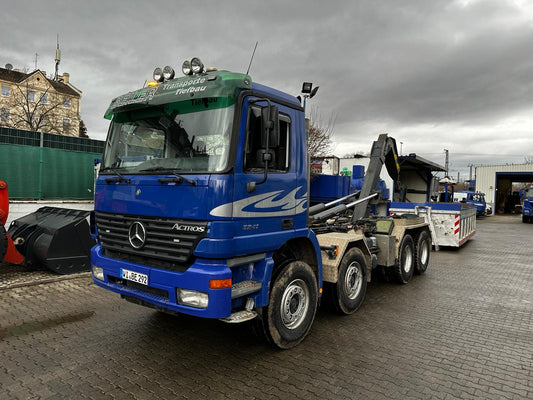 Mercedes Benz Actros 3241