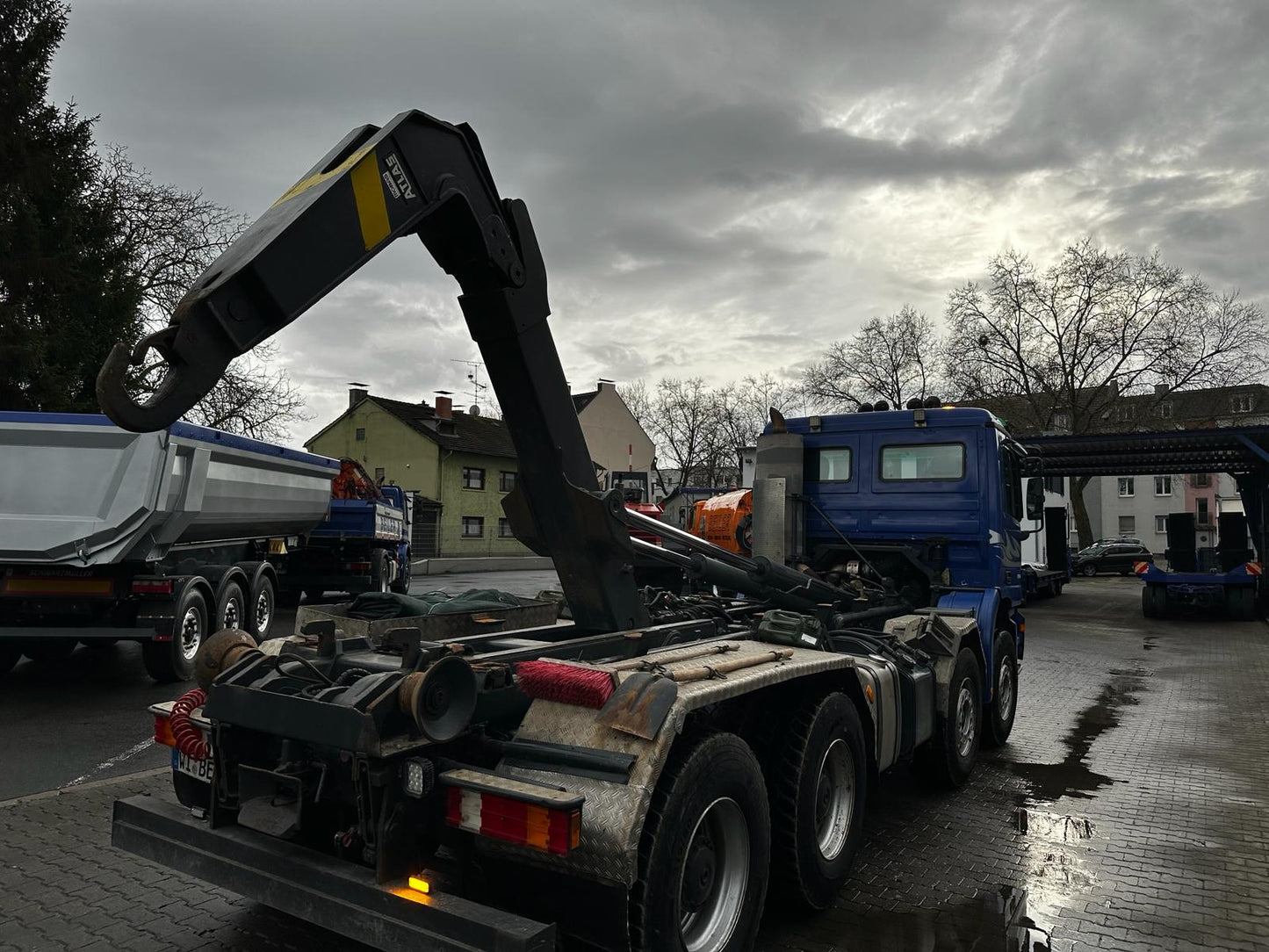 Mercedes Benz Actros 3241